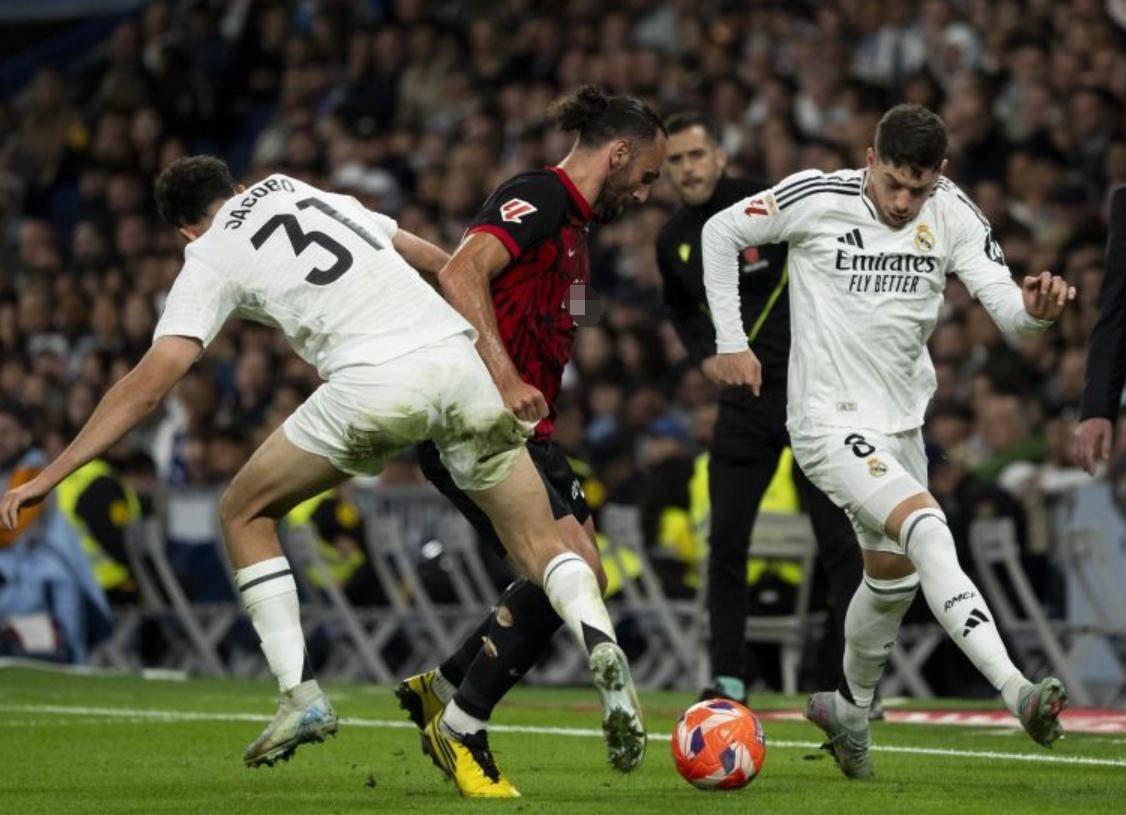 开云中国科技有限公司惊天逆转！皇马连追三球实现绝地反击，销售一直.