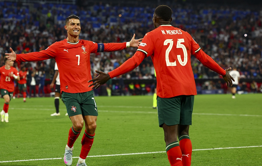 欧冠今晚走向成谜，葡萄牙体育伤情更新，悬念犹存，资深球员宣示担当的简单介绍