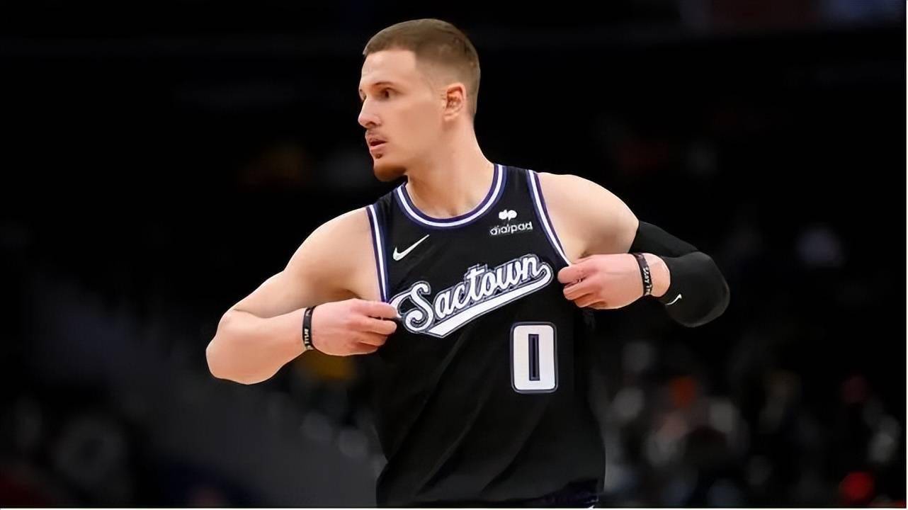 开云公司官网关于萨克拉门托国王内部会议纪要流出：清晨状态回暖，NBA季后赛使命明确，赛程密集仍需轮换的信息